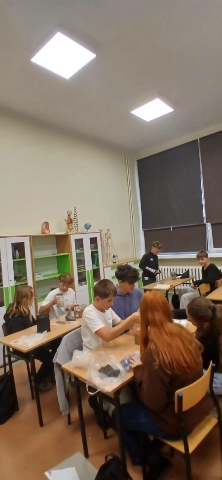 Geografia w praktyce, czyli profile glebowe w słoikach!